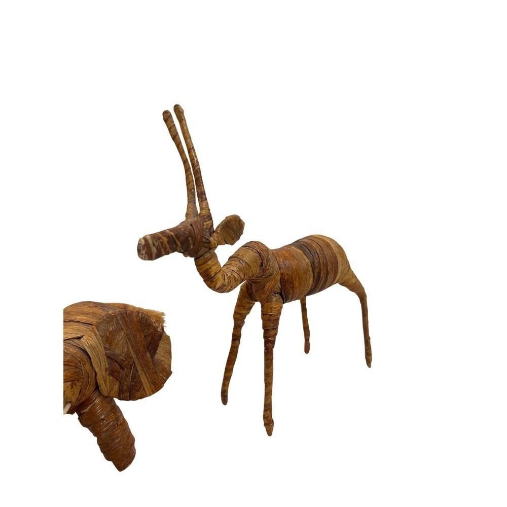 Handcrafted Woven Raffia Animal Figurines Giraffe Elephant Antelope Set Decor - Picture 5 of 6